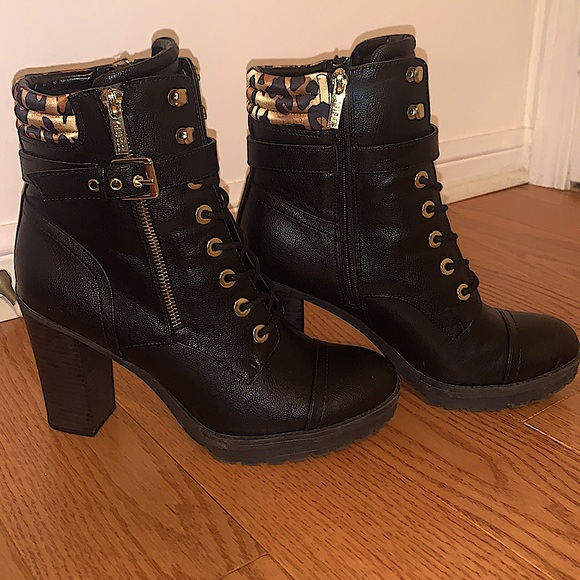 Guess booties with cheetah print. Size 10 - Picture 3 of 4